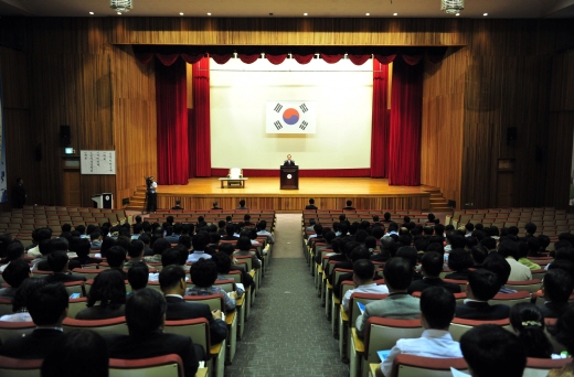 김 교육감 “6월, 평화와 민주 기리는 달”